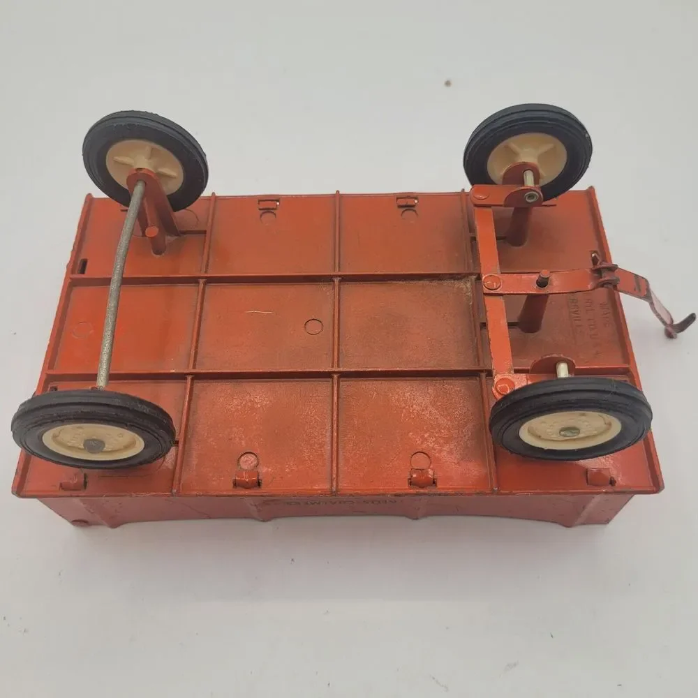VINTAGE ERTL ALLIS CHALMERS BARGE WAGON PRESSED STEEL 1960'S 1/16 SCALE‎